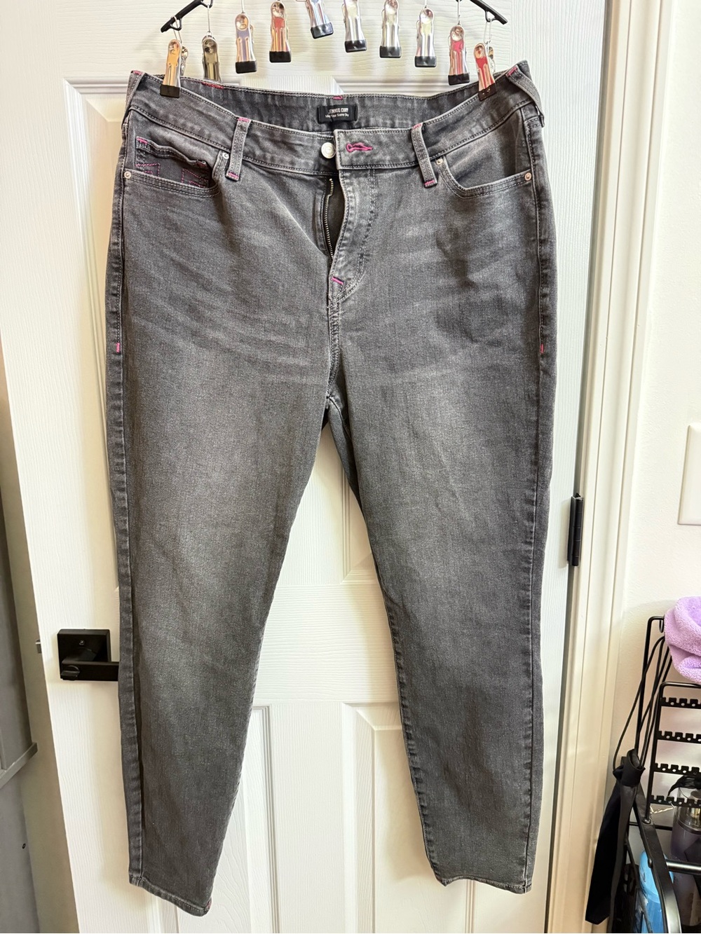 True Religion Women’s Gray Jeans with Pink Stitching